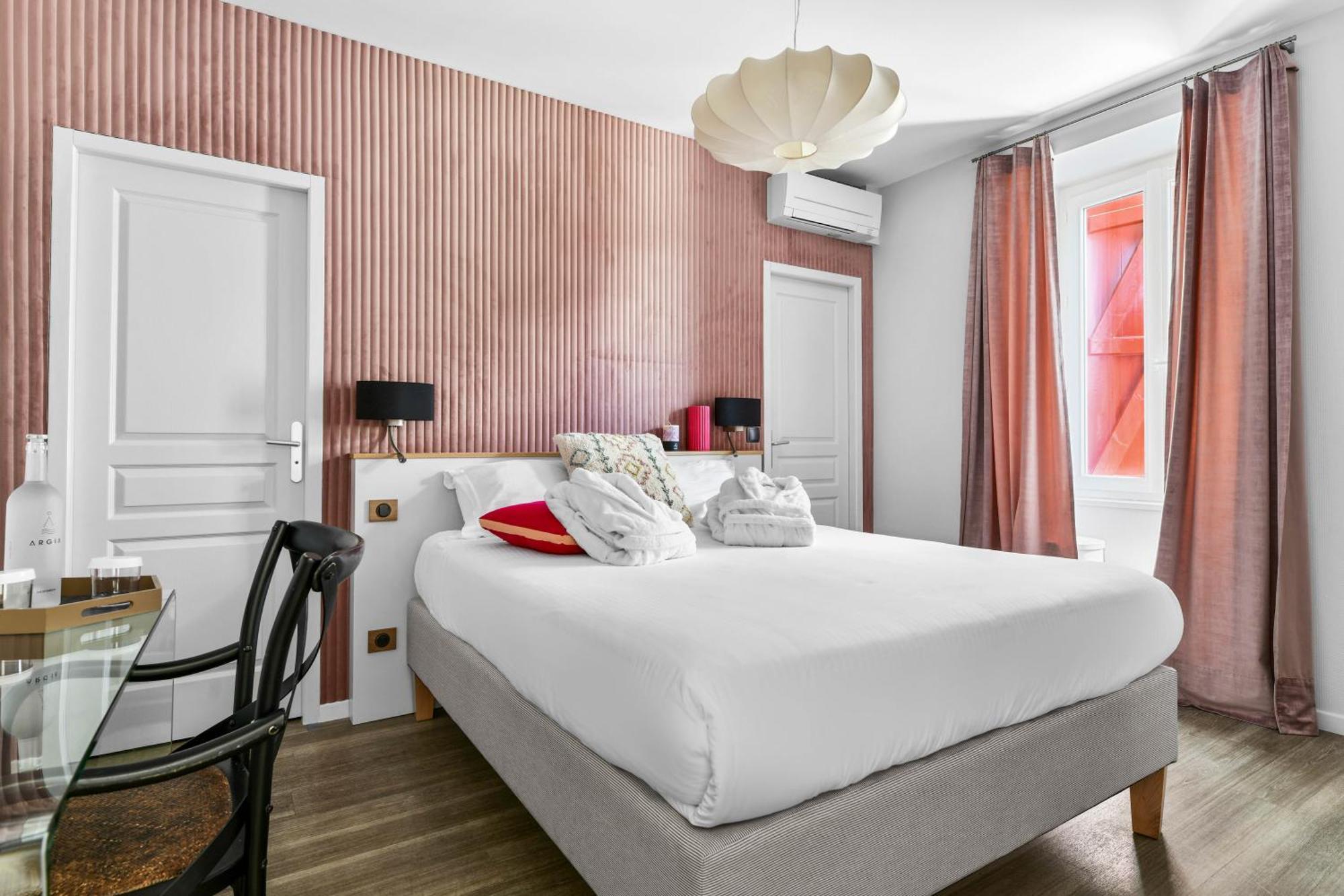 Hotel Argia Hasparren Kültér fotó